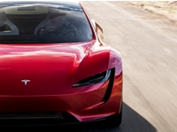 Компанія Tesla представила новий Roadster